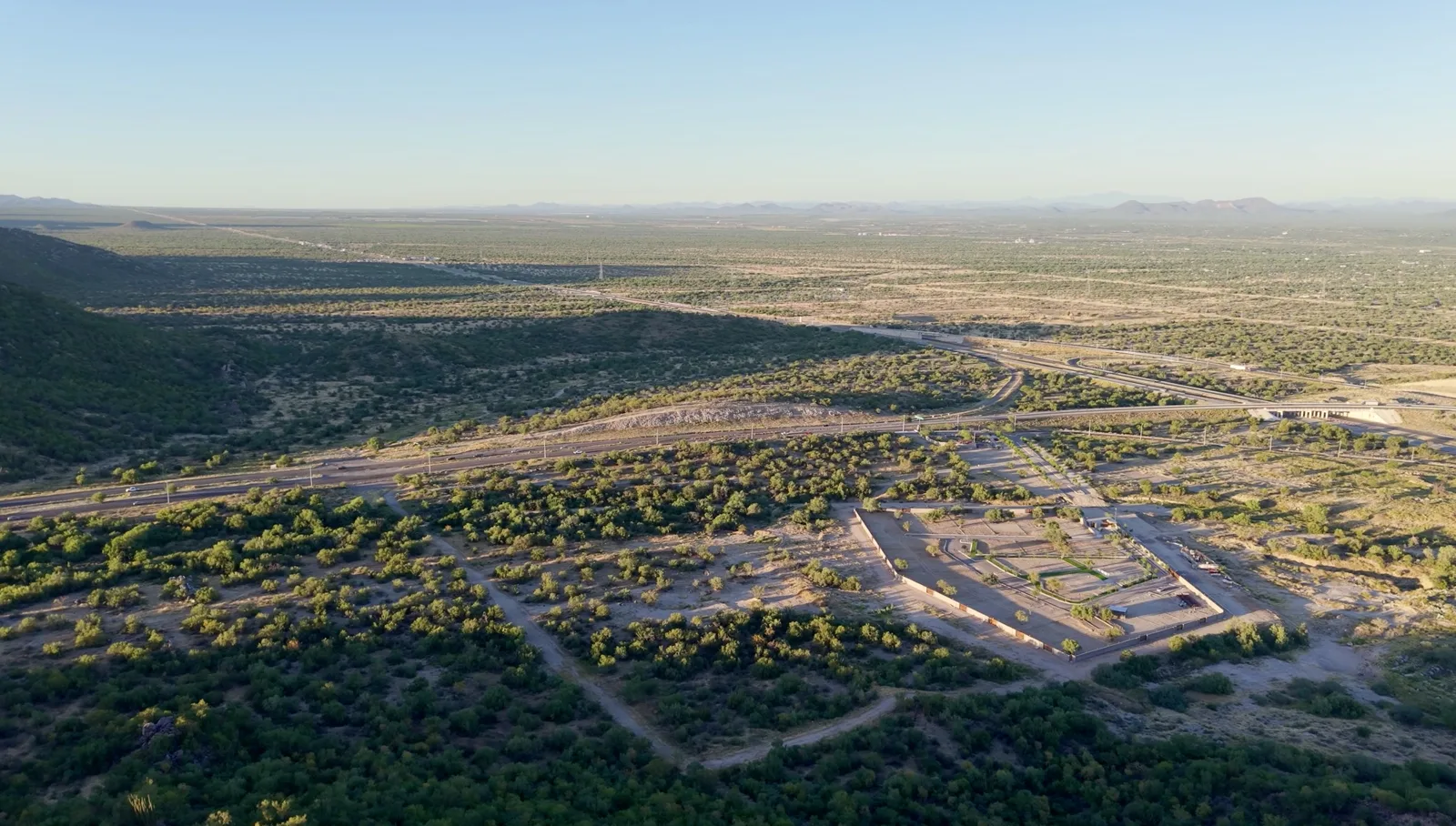 El valle y los lotes de Artesa a la hora dorada